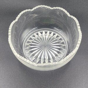 Vintage Anchor Hocking Glass Bowl – Starburst Pattern, Scalloped Edge
